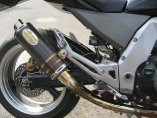 Creptus laděný výfuk na Kawasaki Z 1000 carbon GP style gold