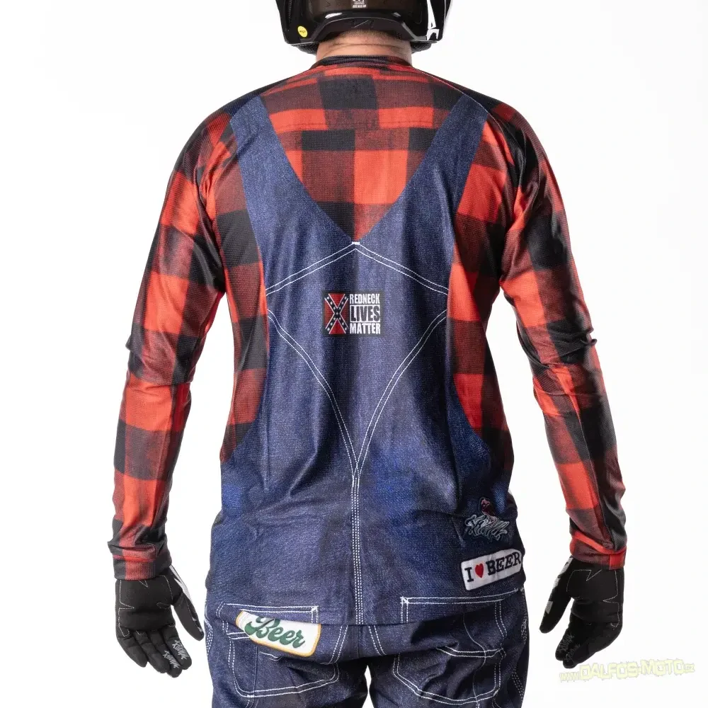 Dres PITCHA REDNECK