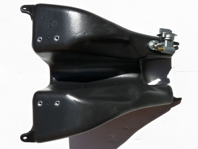 pitbike palivová nádrž CRF70 s palivovým ventilem Stomp, DemonX, WPB