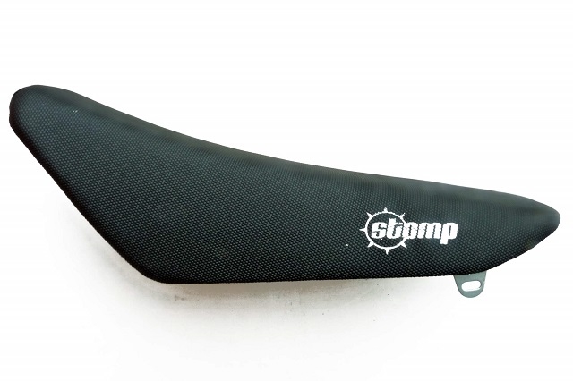 pitbike sedlo KLX Stomp KZ/KZR černé s logem Stomp