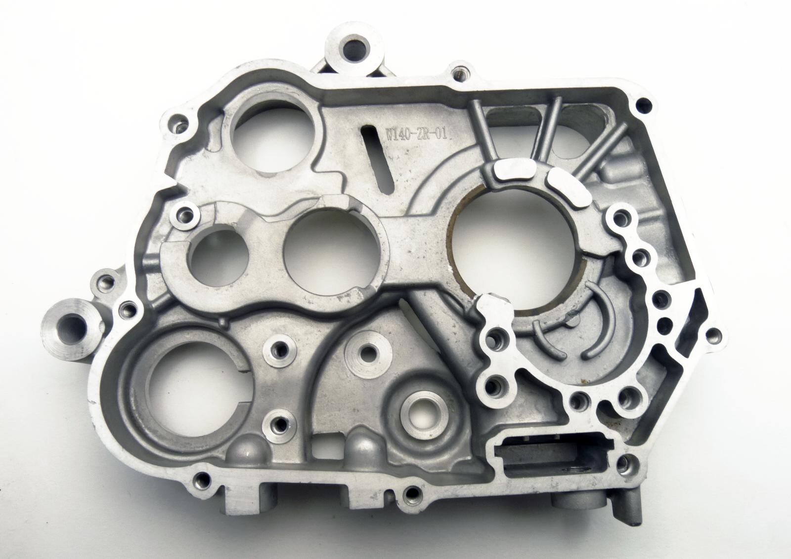 karter pravý s ložisky pro motor Stomp YX 140
