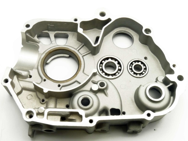 karter pravý s ložisky pro motor Stomp Lifan 125