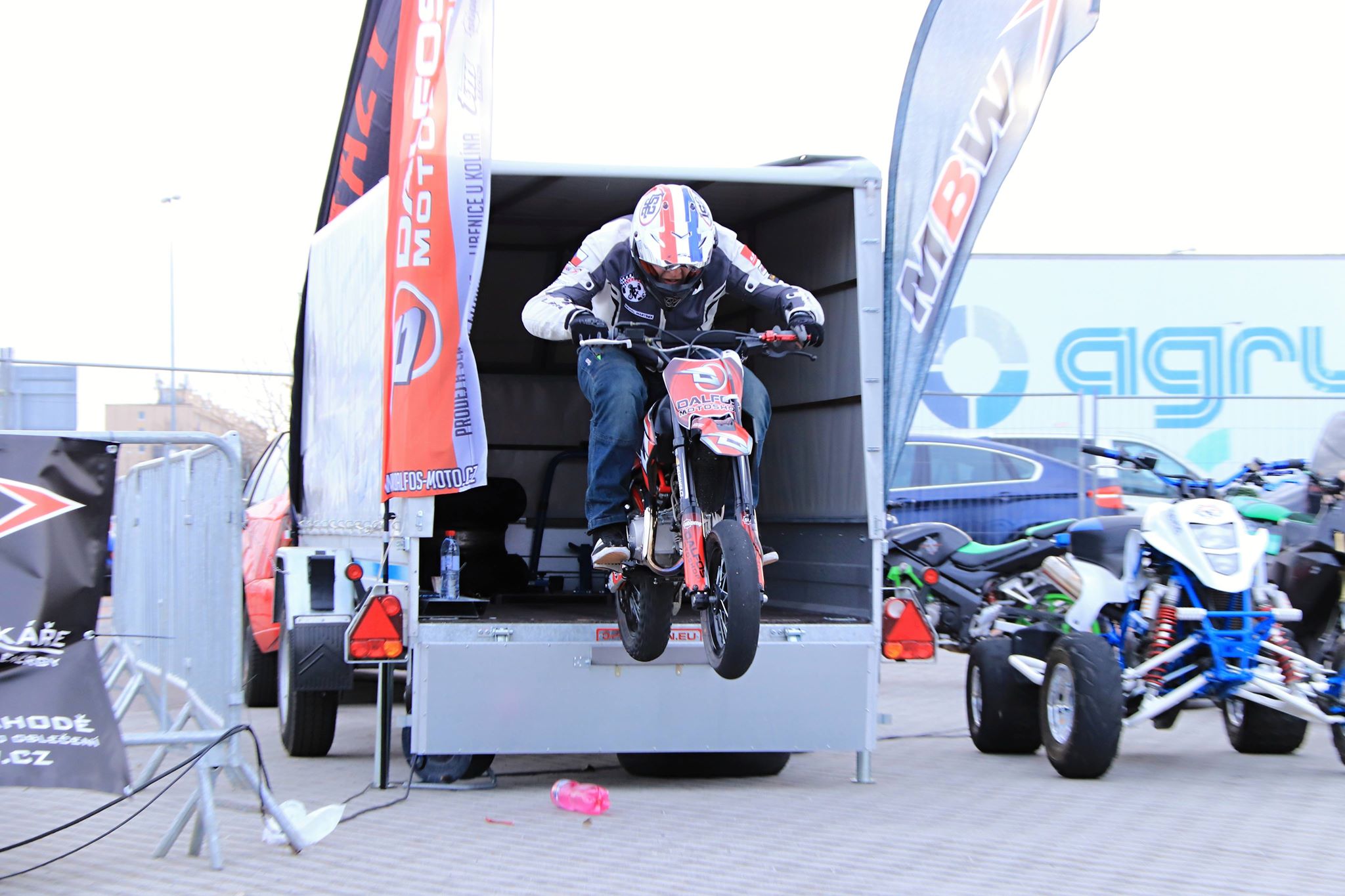 motard stomp mike