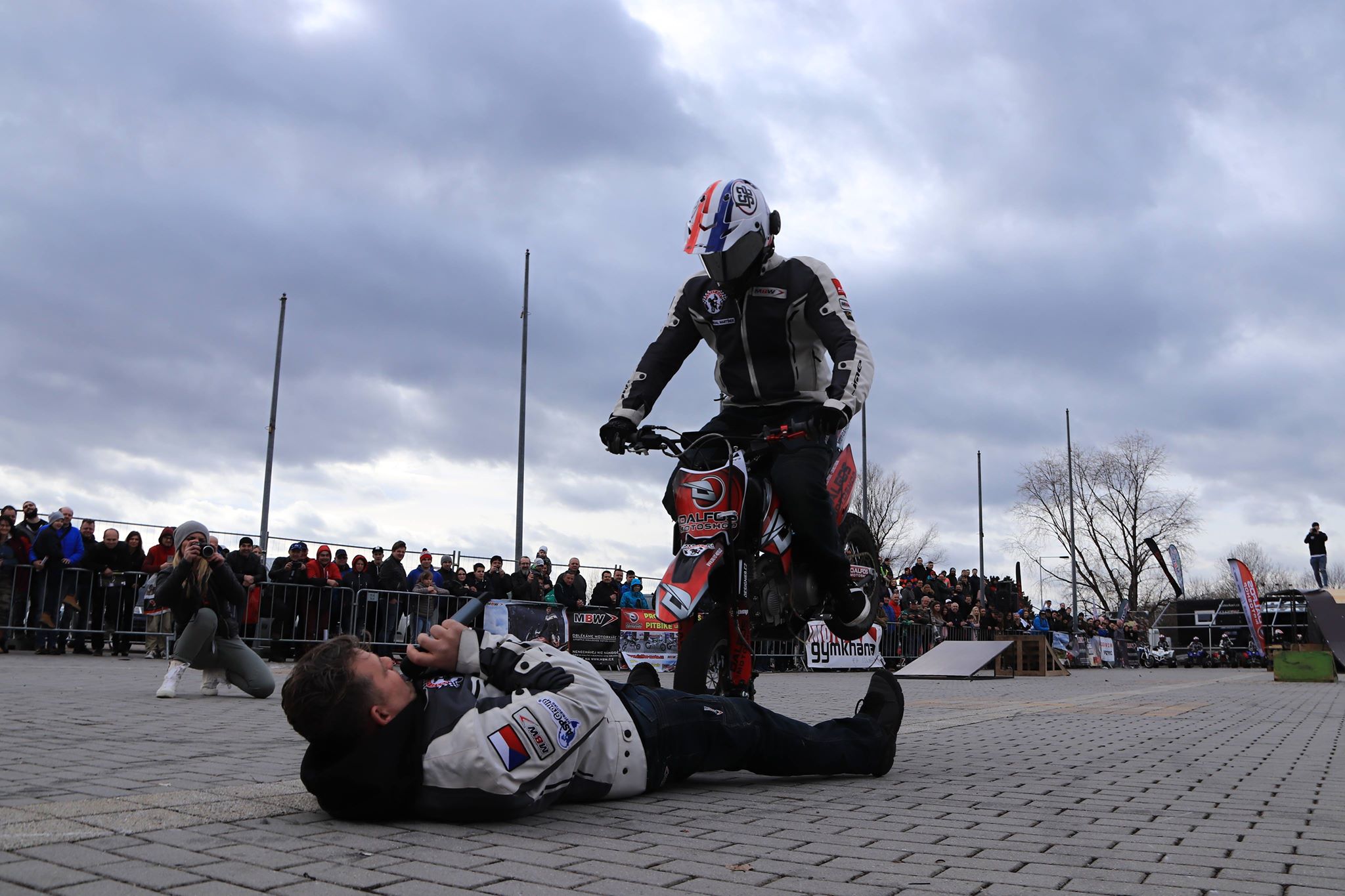 stomp motosalon
